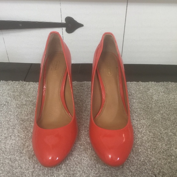 Coach heels - Picture 2 of 6